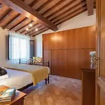 Casa Maestrale Toscanaonehh 아파트 *